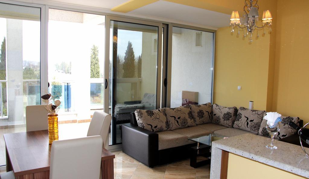 Crystal Apartments Улцинь Экстерьер фото
